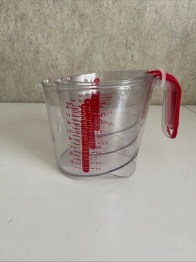 Progressive Stackable Nesting Liquid Measuring Cups Red Writing Set of 3 New